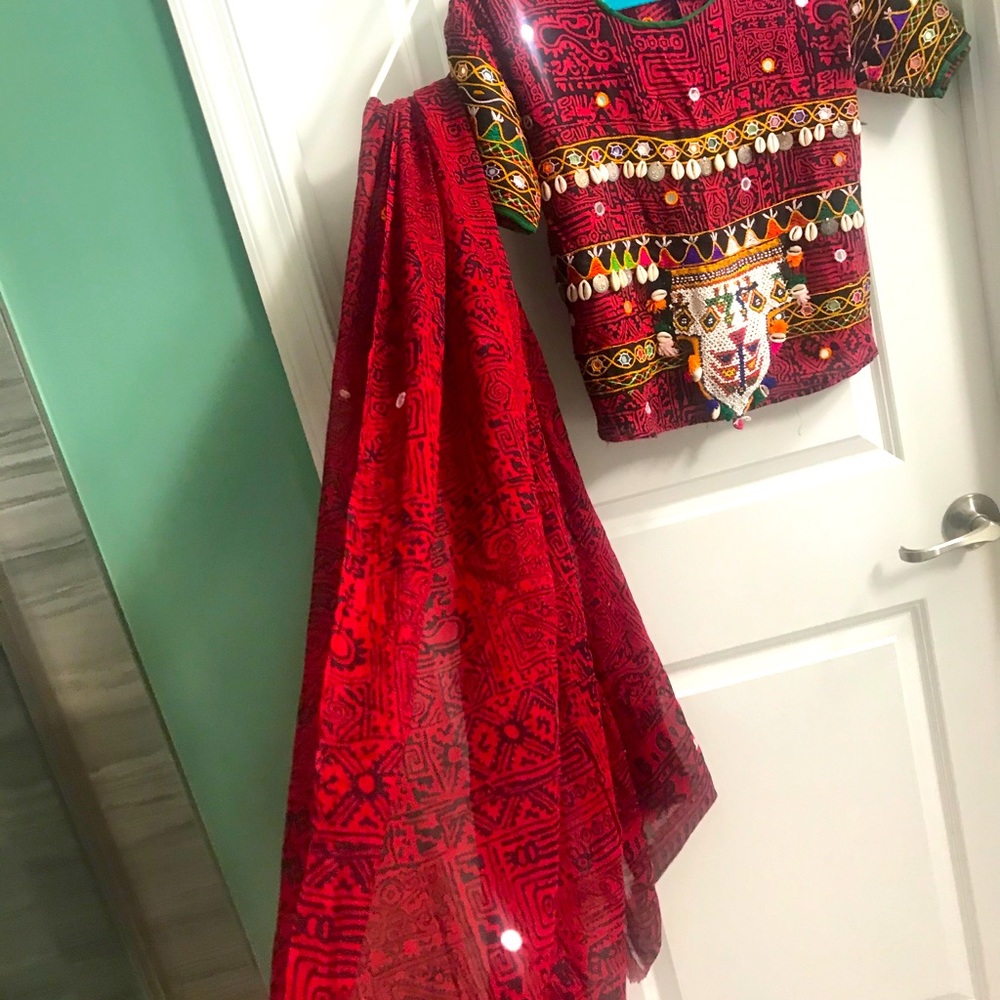 Indian vintage choli and dupatta